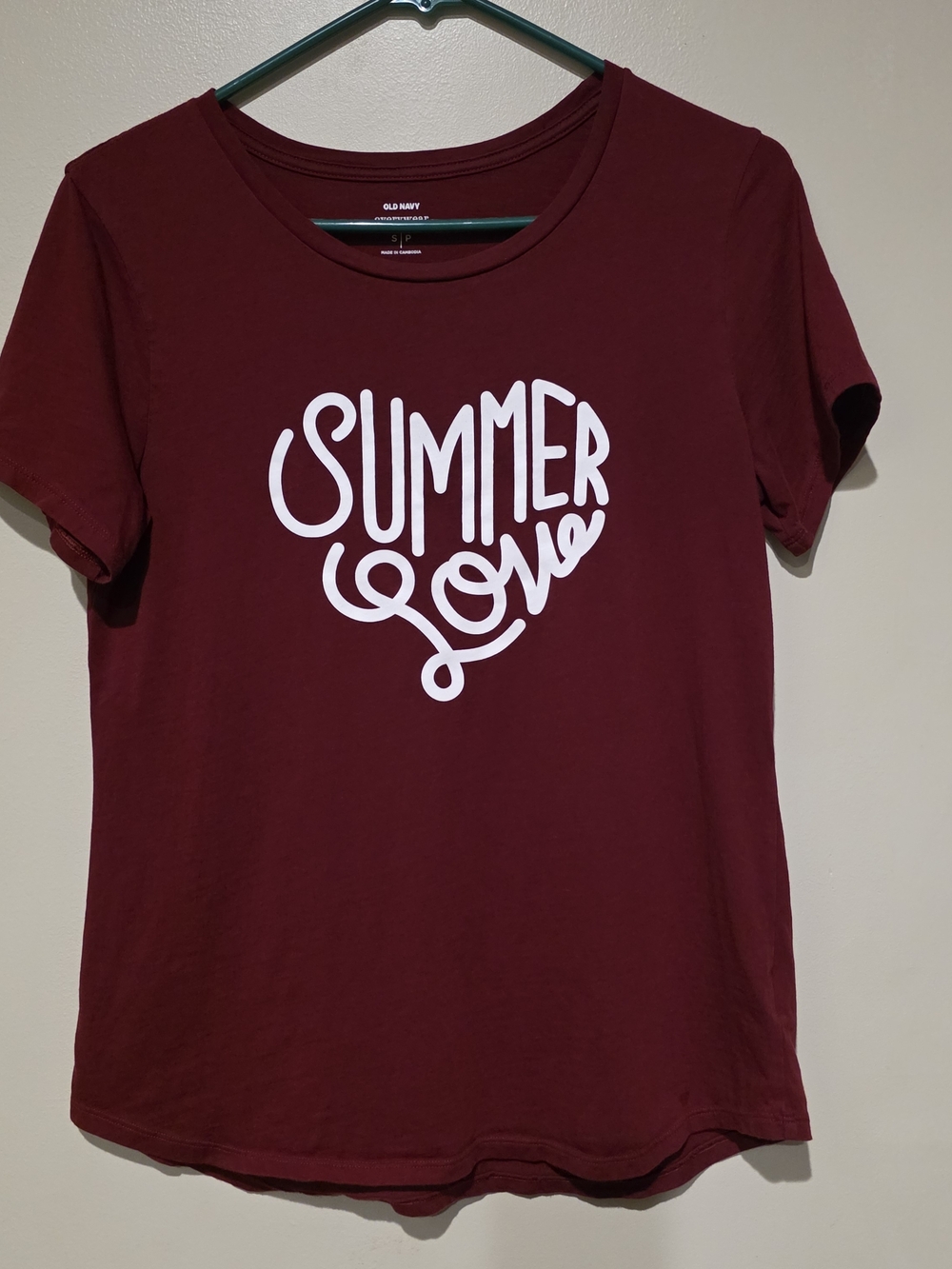 Old Navy Burgundy "Summer Love" Graphic Tee 100% Cotton Small